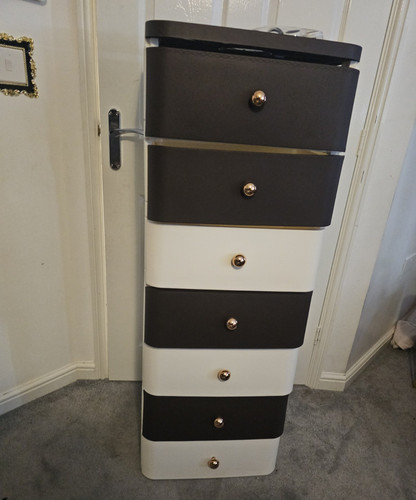 Tall black white - black, 7